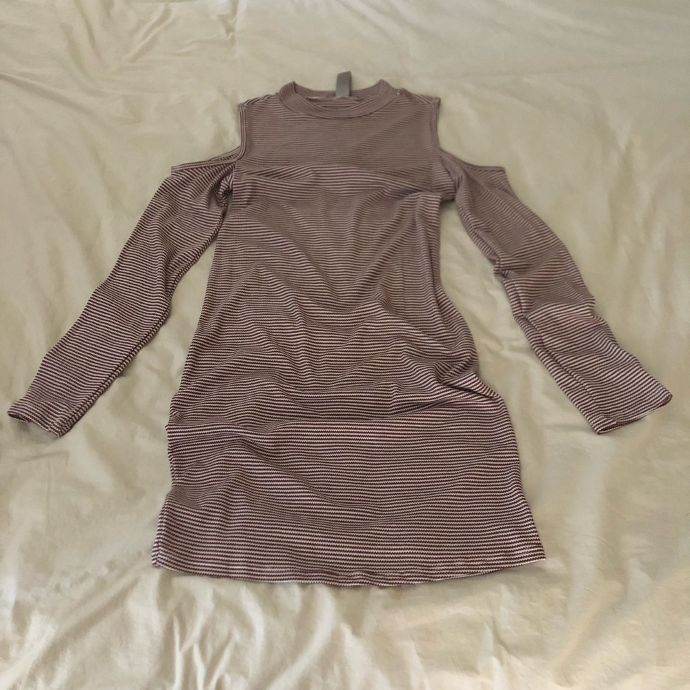 American Twist - Cold Shoulder Ribbed Knit Dress